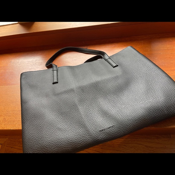 Black pebbled leather Vince Camuto tote - Picture 2 of 7